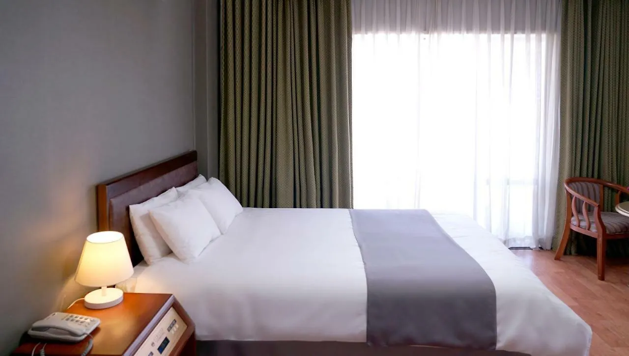 Pearl Hotel Jeju